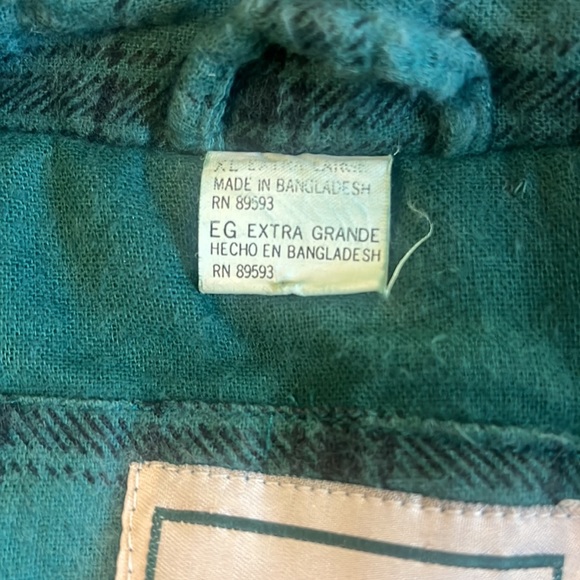 Vintage 90s NW territory quilted flannel vest - Picture 3 of 5